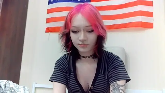 Shine Luna online show from 02/20/26, 09:59