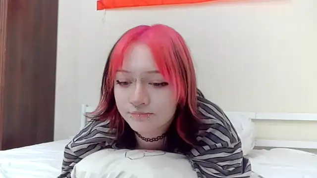 Shine Luna online show from 02/24/26, 08:12