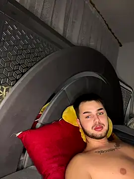 Snapshot of DavidBoy666 chatting on 01/07/26, 10:23 DavidBoy666 online show from 01/07/26, 10:23