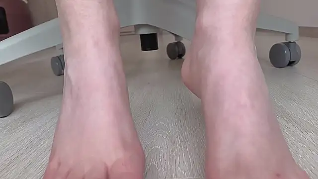 Feetbeth online show from 12/15/25, 07:40