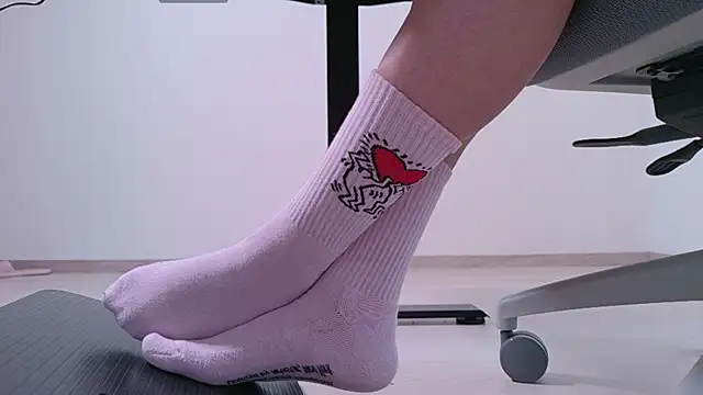 Feetbeth online show from 05/18/26, 09:42