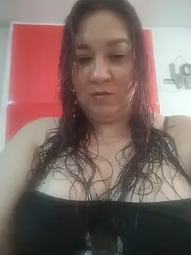 Snapshot of sharon_G chatting on 05/14/26, 06:04 sharon G online show from 05/14/26, 06:04