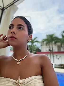 Snapshot of Valeria-escobar chatting on 05/21/26, 11:39 Valeria-escobar online show from 05/21/26, 11:39