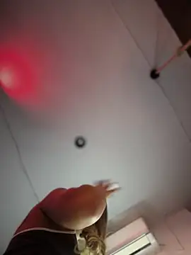 Valeria-escobar online show from 07/11/26, 11:35