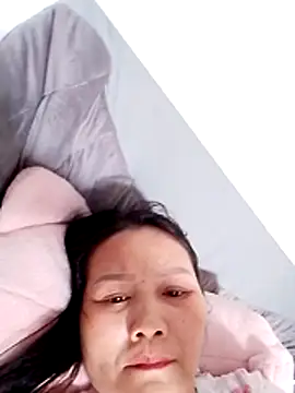 Snapshot of Cako-naka chatting on 12/20/25, 04:30 Cako-naka online show from 12/20/25, 04:30