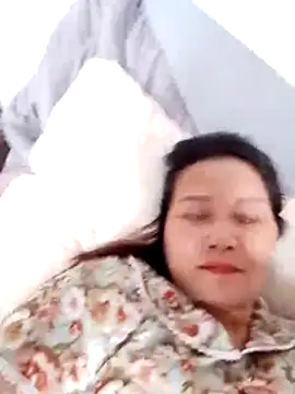 Snapshot of Cako-naka chatting on 12/22/25, 07:27 Cako-naka online show from 12/22/25, 07:27