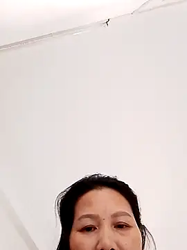 Snapshot of Cako-naka chatting on 12/23/25, 02:53 Cako-naka online show from 12/23/25, 02:53