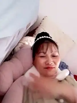 Snapshot of Cako-naka chatting on 02/05/26, 05:45 Cako-naka online show from 02/05/26, 05:45