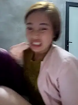 little-effy online show from 12/15/25, 05:17