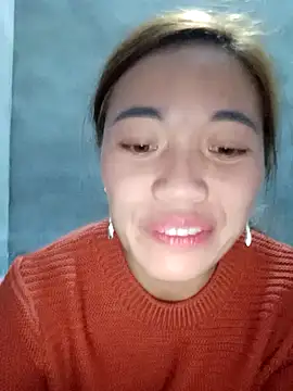 little-effy online show from 12/17/25, 07:58