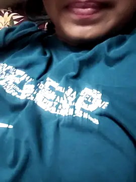 Snapshot of Delhikidevi chatting on 07/20/26, 05:37 Delhikidevi online show from 07/20/26, 05:37