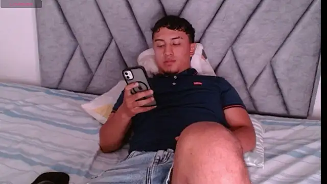 Snapshot of kyro_estrada chatting on 02/27/26, 09:59 kyro estrada online show from 02/27/26, 09:59