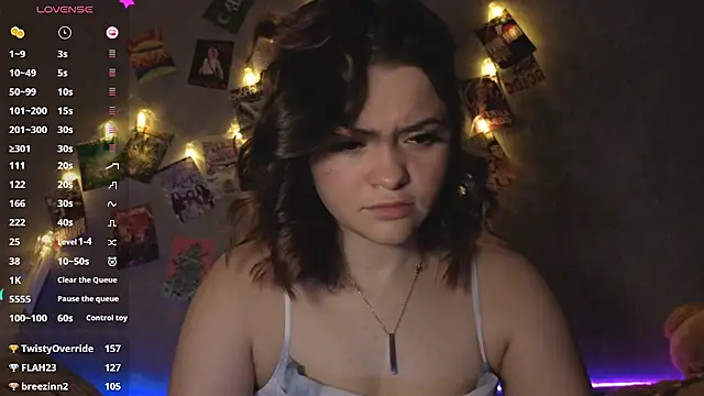 Snapshot of YummyTira chatting on 01/08/26, 12:24 YummyTira online show from 01/08/26, 12:24