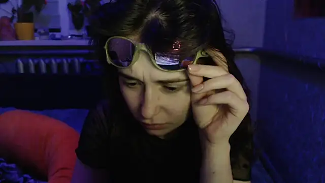 Snapshot of Angelik5371 chatting on 06/12/26, 07:02 Angelik5371 online show from 06/12/26, 07:02