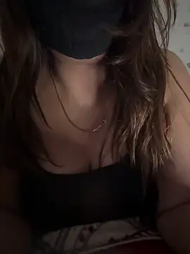 butterflyslay online show from 12/15/25, 07:56