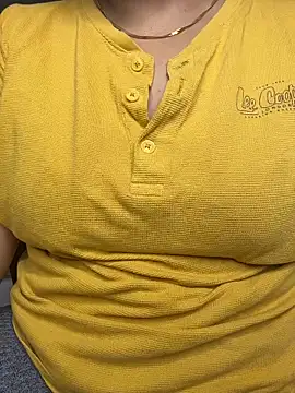 butterflyslay online show from 02/15/26, 08:13