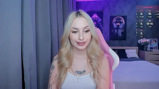 LanaMiracle online show from 02/03/26, 04:10