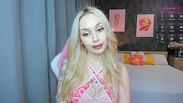 LanaMiracle online show from 02/17/26, 04:09