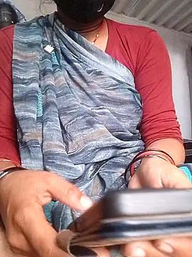 Aaisha 01 online show from 02/13/26, 09:49