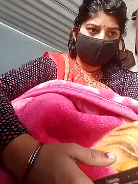 Aaisha 01 online show from 02/18/26, 07:15