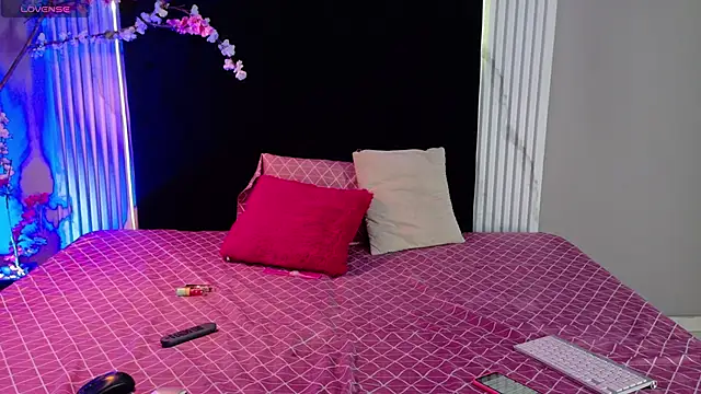 bella moonlight cr online show from 04/29/26, 03:43