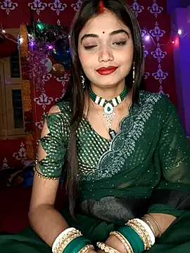 Snapshot of Sweet-priyaa chatting on 04/22/26, 04:41 Sweet-priyaa online show from 04/22/26, 04:41
