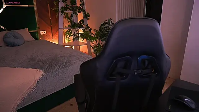 MollyyMayy online show from 02/12/26, 04:13