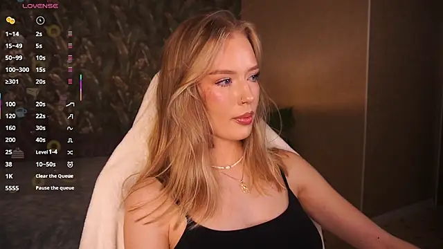 MollyyMayy online show from 06/05/26, 12:17