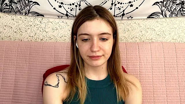 Shining Robi online show from 03/18/26, 12:41