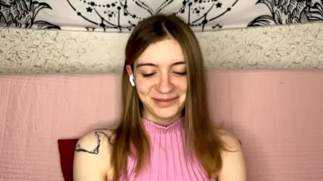 Shining Robi online show from 03/28/26, 01:11