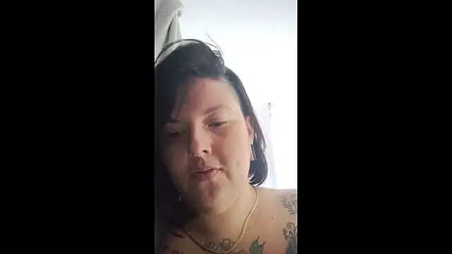 Divine Pouvoir online show from 02/16/26, 07:54