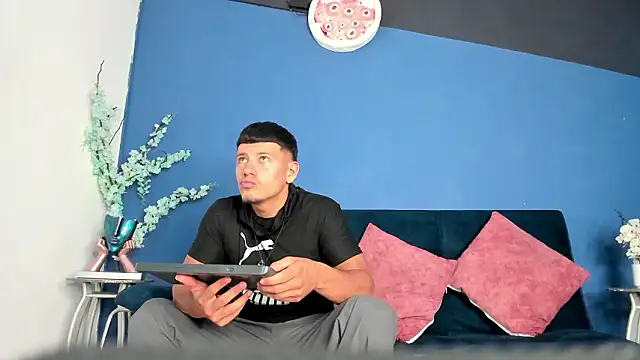 MagnusKnight  online show from 02/20/26, 01:44