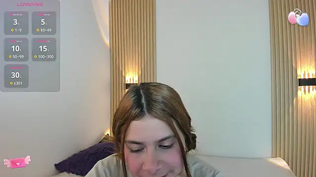 VivianOwen9 online show from 02/05/26, 10:53