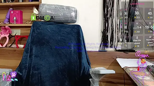 khushigoesnaughty0 online show from 05/12/26, 06:38
