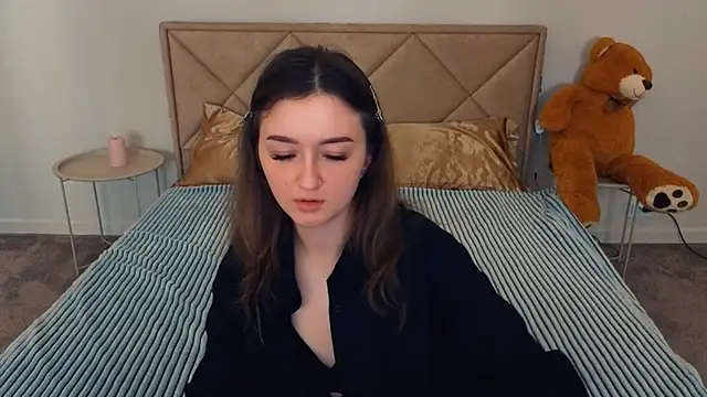 CyrenaLuxe online show from 04/29/26, 12:53