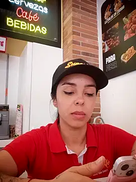 Snapshot of AmaraKoch chatting on 04/07/26, 04:29 AmaraKoch online show from 04/07/26, 04:29