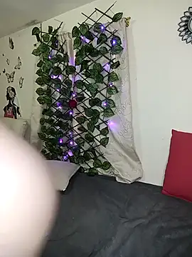 Snapshot of Juli_castillo1 chatting on 01/07/26, 04:20 Juli castillo1 online show from 01/07/26, 04:20