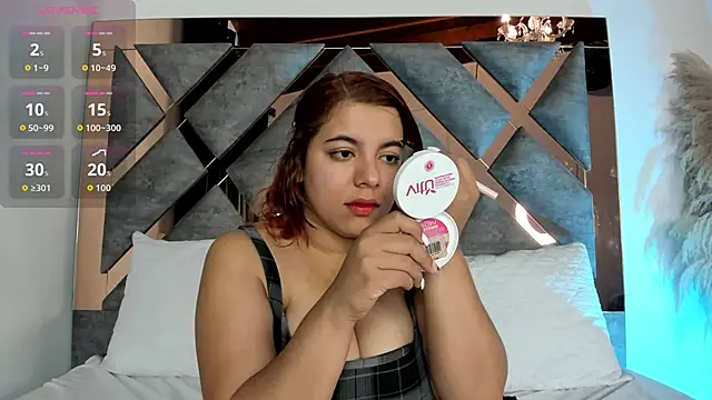 Cheerry Lee  online show from 12/19/25, 01:07