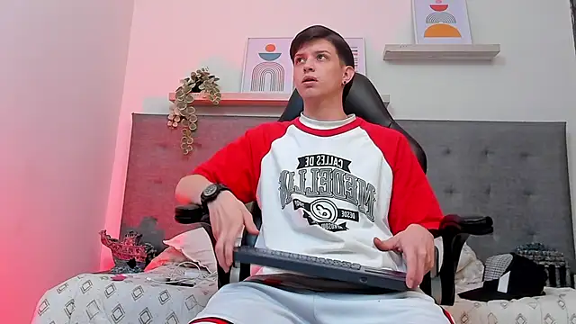 sebastamayo  online show from 03/04/26, 06:30