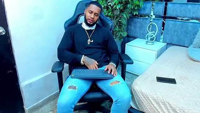 Snapshot of jay_jhonson01 chatting on 02/20/26, 04:09 jay jhonson01 online show from 02/20/26, 04:09