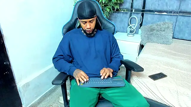 Snapshot of jay_jhonson01 chatting on 02/26/26, 06:12 jay jhonson01 online show from 02/26/26, 06:12