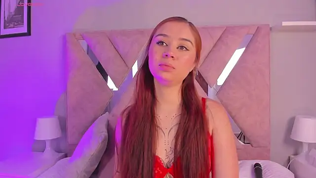 Amelia Saenz  online show from 04/07/26, 01:44