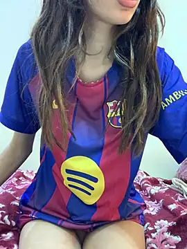 yasmina2020 online show from 04/09/26, 04:45