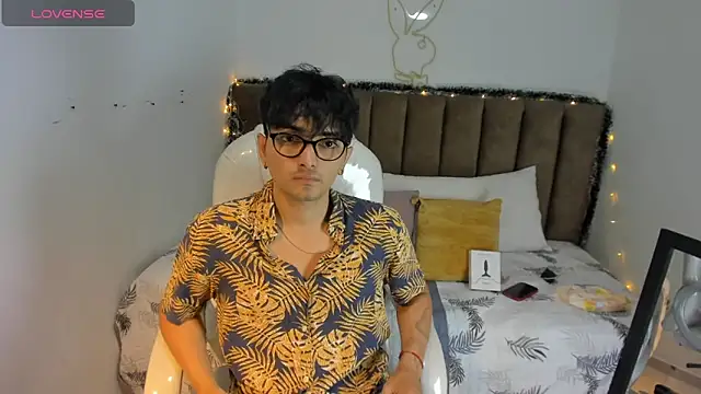 Archie 77 online show from 12/22/25, 07:33