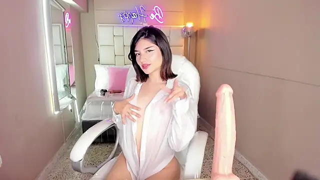 Snapshot of Claireuwu1 chatting on 02/06/26, 07:17 Claireuwu1 online show from 02/06/26, 07:17