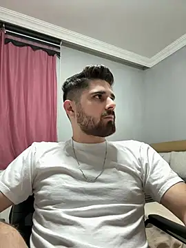 berke3424 online show from 02/03/26, 12:53