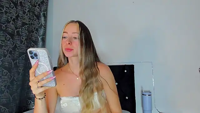 Oriana Rouse online show from 01/11/26, 04:39