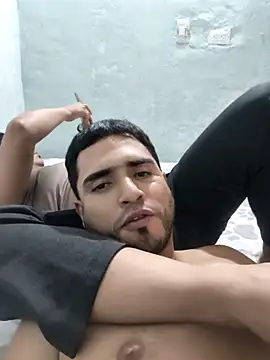 Snapshot of Aleinad16 chatting on 01/05/26, 06:00 Aleinad16 online show from 01/05/26, 06:00