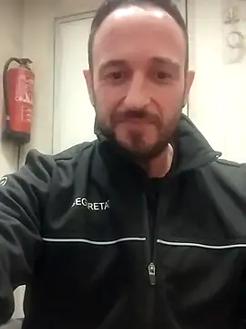 Tonybp84 online show from 12/18/25, 01:55