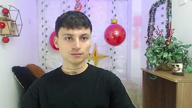 Noah Vera online show from 12/21/25, 04:08